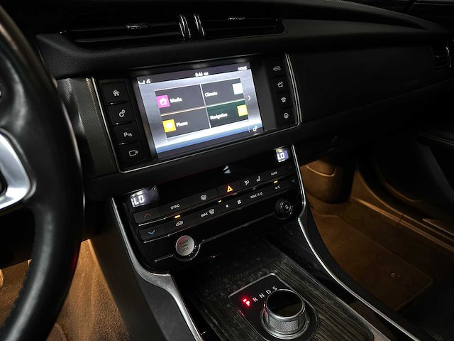 Jaguar xf 3.0 v6 s sc aws dohc 24v 340pk 2016 - afbeelding 17 van  46