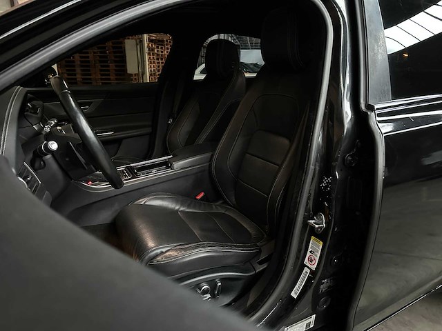 Jaguar xf 3.0 v6 s sc aws dohc 24v 340pk 2016 - afbeelding 22 van  46