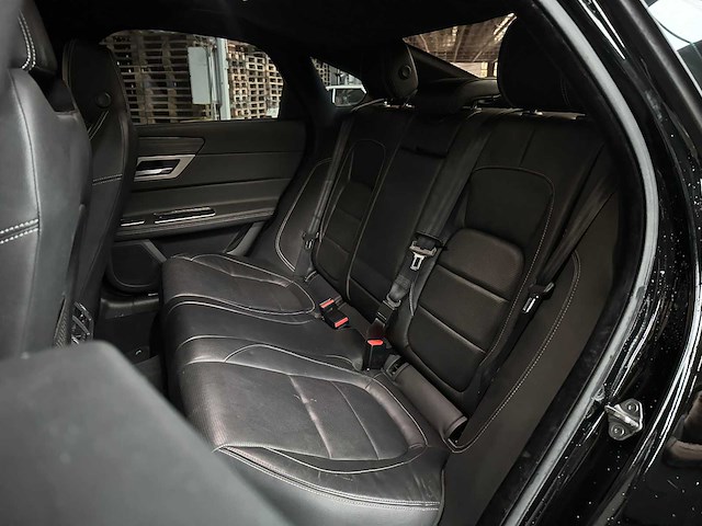 Jaguar xf 3.0 v6 s sc aws dohc 24v 340pk 2016 - afbeelding 35 van  46