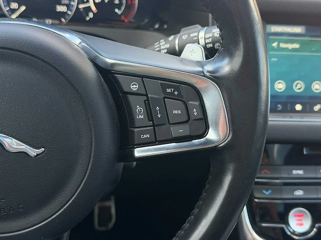 Jaguar xf sportbrake 3.0d first edition | h-488-rt i - afbeelding 11 van  34