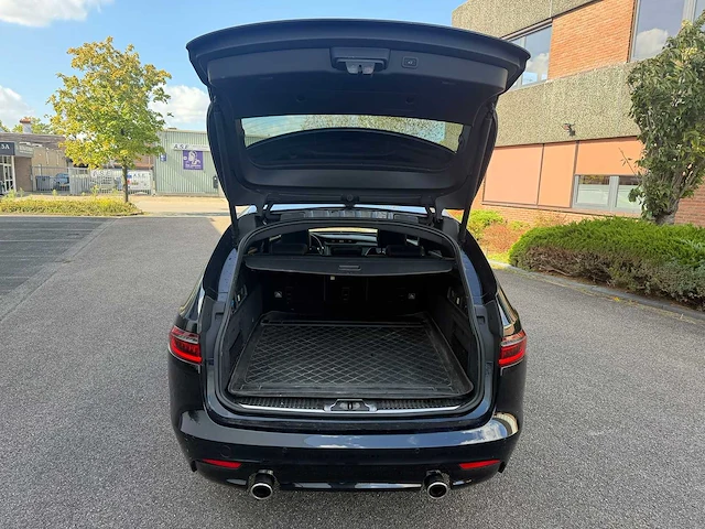 Jaguar xf sportbrake 3.0d first edition | h-488-rt i - afbeelding 19 van  34