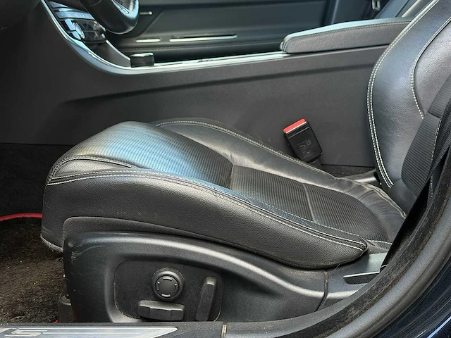 Jaguar xf sportbrake 3.0d first edition | h-488-rt i - afbeelding 30 van  34