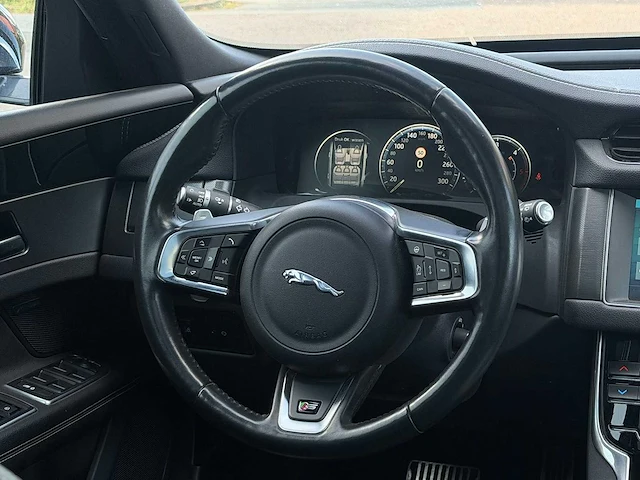 Jaguar xf sportbrake 3.0d first edition | h-488-rt i - afbeelding 34 van  34