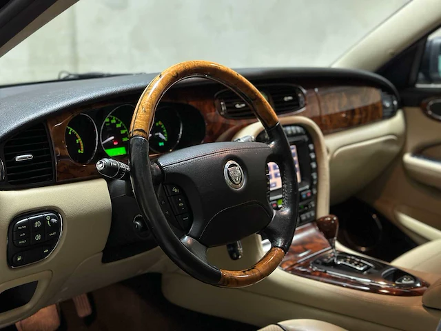 Jaguar xj 2.7d v6 biturbo lwb 207pk 2008, jbh-69-l - afbeelding 23 van  61