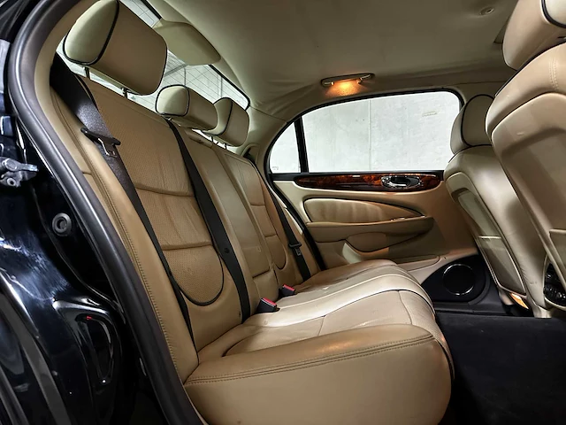 Jaguar xj 2.7d v6 biturbo lwb 207pk 2008, jbh-69-l - afbeelding 45 van  61