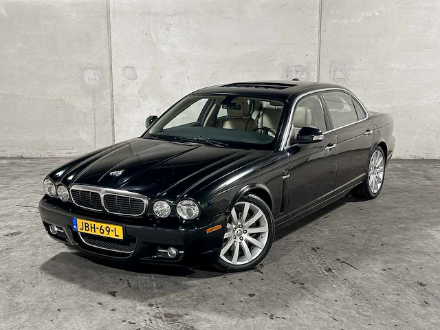 Jaguar xj 2.7d v6 lwb 207pk 2008, jbh-69-l - afbeelding 34 van  61
