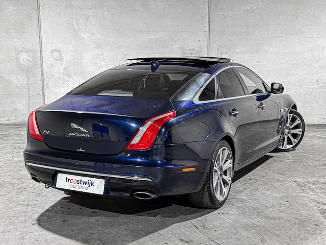 Jaguar xj 3.0 d premium luxury 300hp 2016, rv-612-x - afbeelding 6 van  47