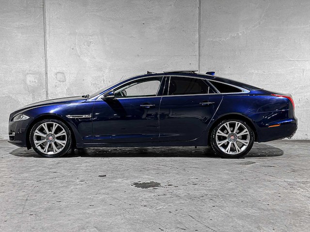 Jaguar xj 3.0 d premium luxury 300hp 2016, rv-612-x - afbeelding 13 van  47