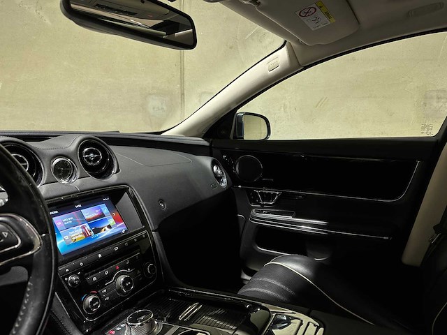 Jaguar xj 3.0 d premium luxury 300pk 2016, rv-612-x - afbeelding 17 van  48