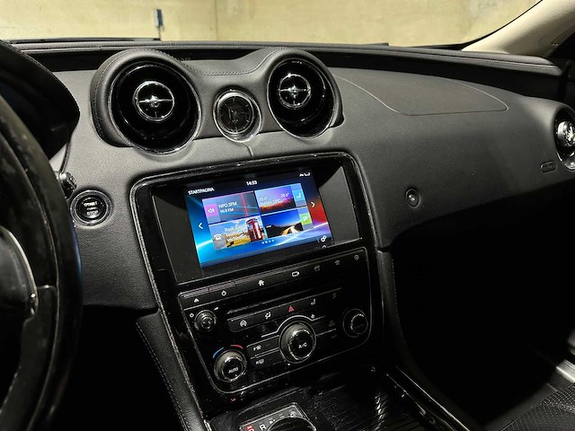 Jaguar xj 3.0 d premium luxury 300pk 2016, rv-612-x - afbeelding 25 van  48