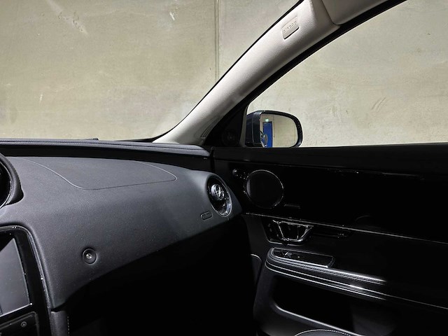 Jaguar xj 3.0 d premium luxury 300pk 2016, rv-612-x - afbeelding 27 van  48