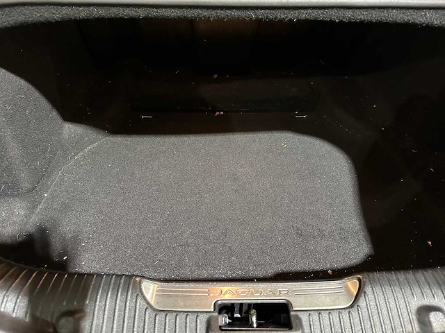 Jaguar xj 3.0 d premium luxury 300pk 2016, rv-612-x - afbeelding 35 van  48