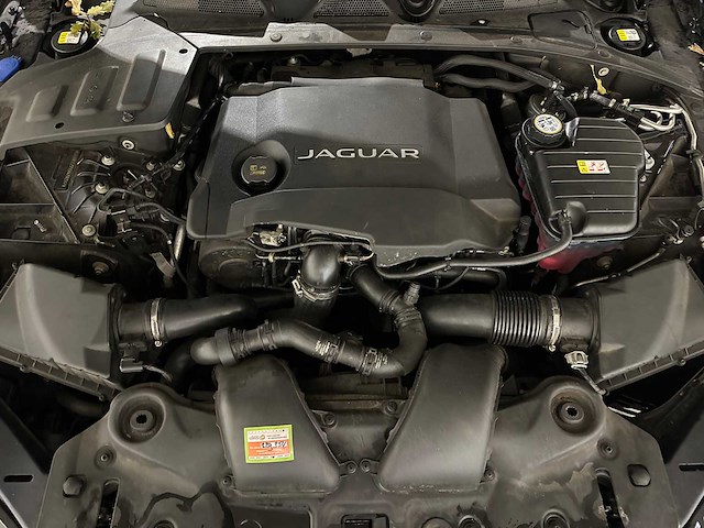 Jaguar xj 3.0 d premium luxury 300pk 2016, rv-612-x - afbeelding 42 van  48