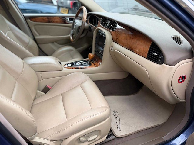 Jaguar xj 3.0 v6 4-xfr-29 - afbeelding 5 van  13