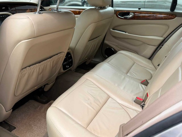 Jaguar xj 3.0 v6 46-tx-bl - afbeelding 10 van  20