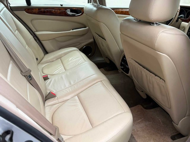 Jaguar xj 3.0 v6 46-tx-bl - afbeelding 11 van  20