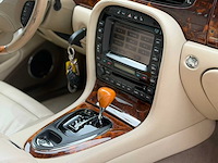 Jaguar xj 3.0 v6 46-tx-bl - afbeelding 19 van  20