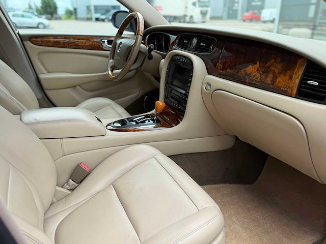 Jaguar xj 3.0 v6 46-tx-bl - afbeelding 7 van  20