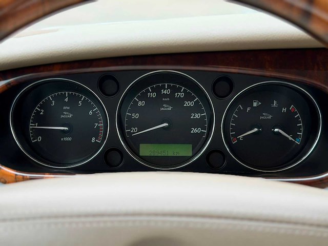 Jaguar xj 3.0 v6 46-tx-bl - afbeelding 13 van  20