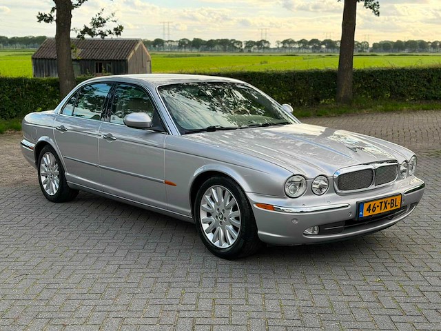 Jaguar xj 3.0 v6 46-tx-bl - afbeelding 17 van  20