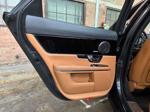 Jaguar xj 3.0 v6d portfolio 275pk 2012 - afbeelding 21 van  40
