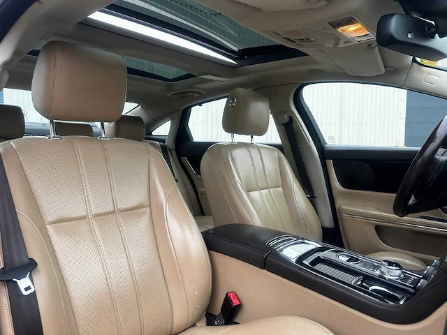 Jaguar xj 3.0 v6d prem. l. lwb *, 4-trz-17 - afbeelding 23 van  26