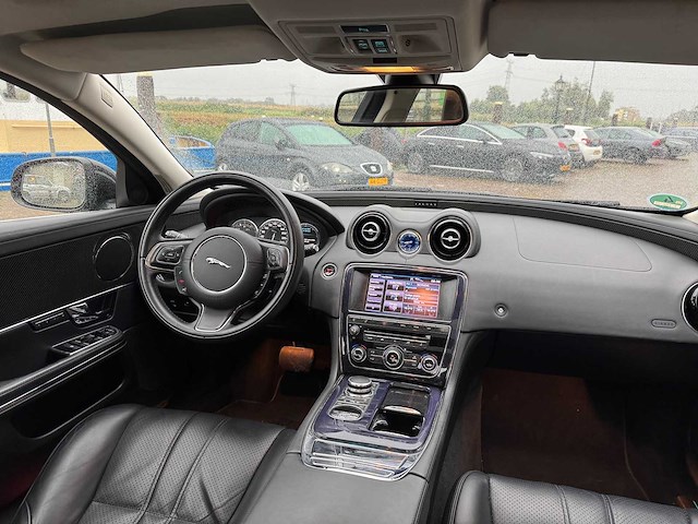 Jaguar xj 3.0 v6d*portfolio carbon sport 3-trg-13 - afbeelding 14 van  37