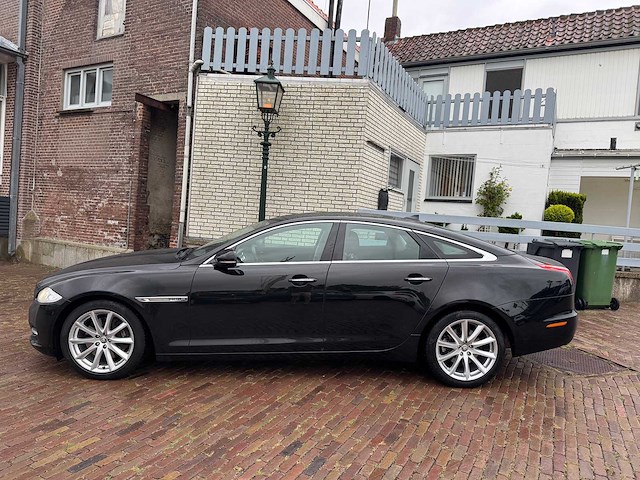 Jaguar xj 3.0 v6d*portfolio carbon sport 3-trg-13 - afbeelding 35 van  37