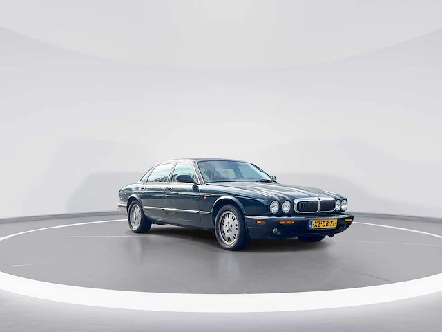 Jaguar xj 3.2 v8 executive | xz-db-71 - afbeelding 14 van  27
