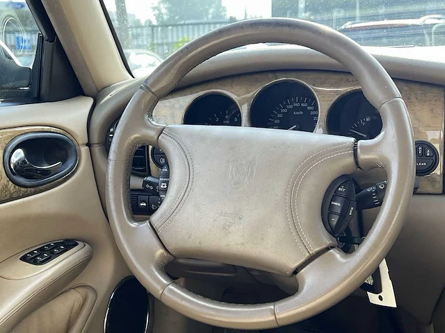 Jaguar xj 3.2 v8 executive | xz-db-71 - afbeelding 15 van  27