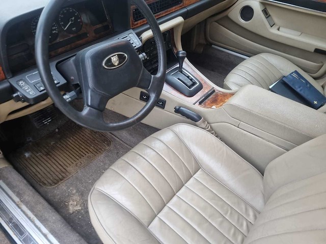 Jaguar xj 3.6 v6 op lpg, volledige onderhoudshistorie, 1988 - afbeelding 4 van  21