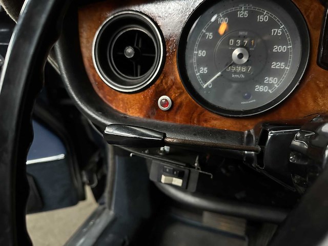 Jaguar xj 5.3 v12 de luxe 313pk 1973, 94-ya-92 - afbeelding 20 van  39