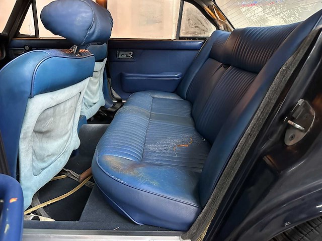 Jaguar xj 5.3 v12 de luxe 313pk 1973, 94-ya-92 - afbeelding 20 van  35