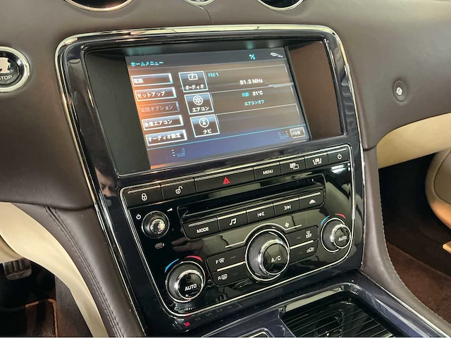 Jaguar xj supersport x351 | 5.0 v8 supercharged | 510 pk | 2010 | youngtimer | 20 inch mataiva wielen | 1200w premium audio | btw auto - afbeelding 9 van  45