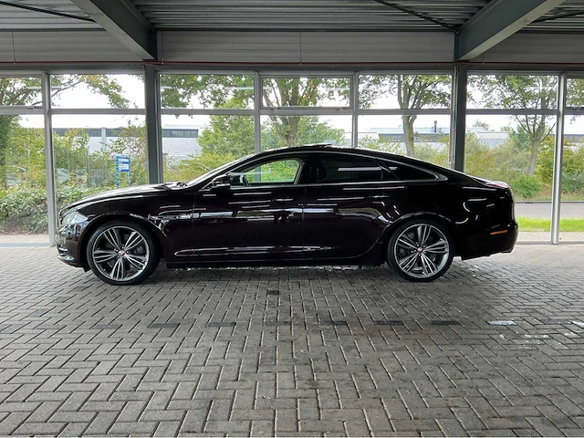Jaguar xj supersport x351 | 5.0 v8 supercharged | 510 pk | 2010 | youngtimer | 20 inch mataiva wielen | 1200w premium audio | btw auto - afbeelding 34 van  45