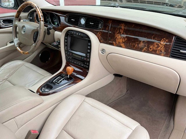Jaguar xj xj8 3.5 v8 executive 20-nk-pk - afbeelding 6 van  24