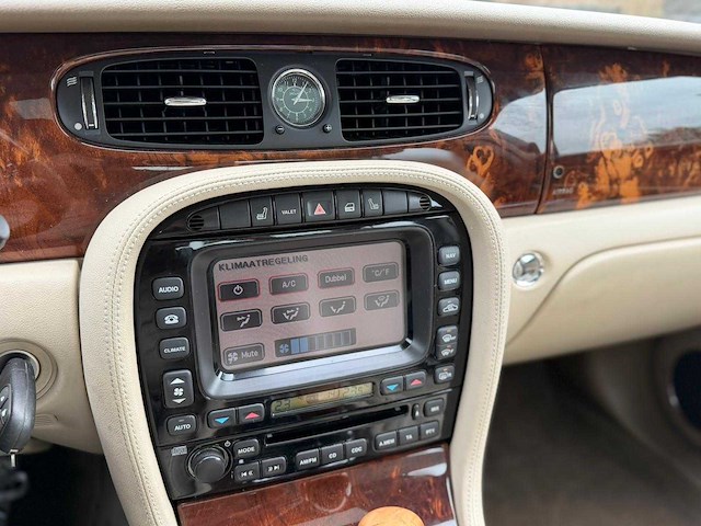 Jaguar xj xj8 3.5 v8 executive 20-nk-pk - afbeelding 9 van  24