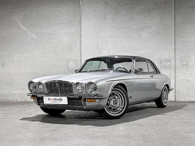 Jaguar xj12 5.3 v12 serie 2 coupe 1976, 39-yd-88 oldtimer - afbeelding 1 van  120