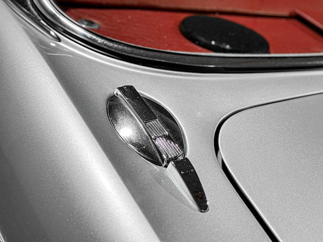 Jaguar xj12 5.3 v12 serie 2 coupe 1976, 39-yd-88 oldtimer - afbeelding 48 van  120