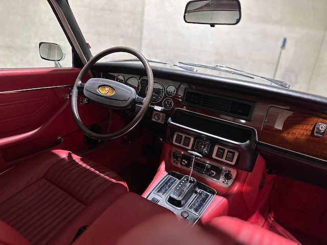 Jaguar xj12 5.3 v12 serie 2 coupe 1976, 39-yd-88 oldtimer - afbeelding 98 van  120