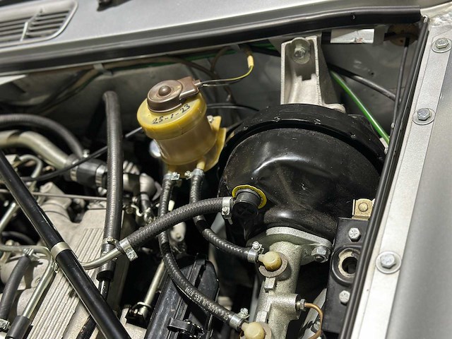 Jaguar xj12 5.3 v12 serie 2 coupe 1976, 39-yd-88 oldtimer - afbeelding 106 van  120