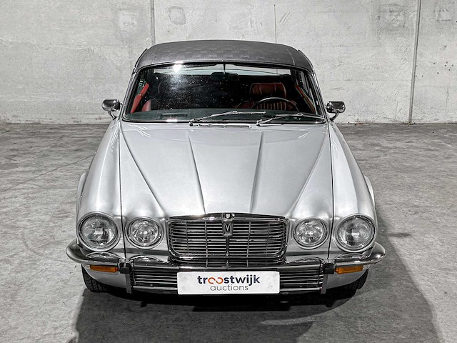 Jaguar xj12 5.3 v12 serie 2 coupe 1976, 39-yd-88 oldtimer - afbeelding 110 van  120