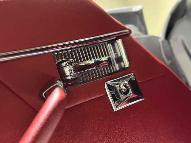 Jaguar xj12 5.3 v12 serie 2 coupe 1976, 39-yd-88 oldtimer - afbeelding 69 van  120