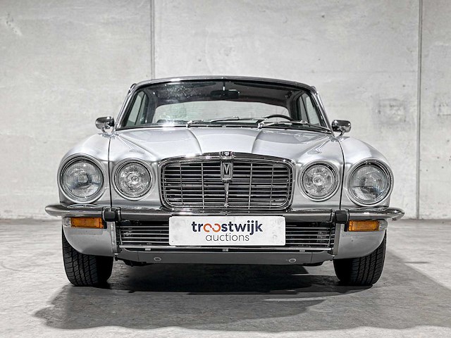 Jaguar xj12 5.3 v12 serie 2 coupe 1976, 39-yd-88 oldtimer - afbeelding 99 van  120