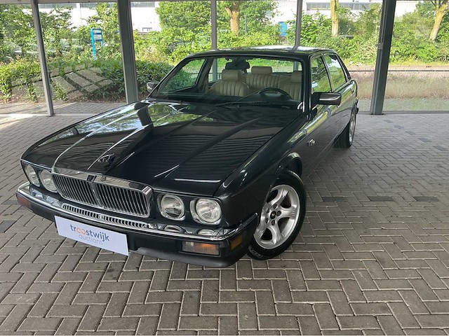 Jaguar xj40 sovereign | 4.0 | 1989 | youngtimer | 226 pk | marge auto - afbeelding 1 van  35