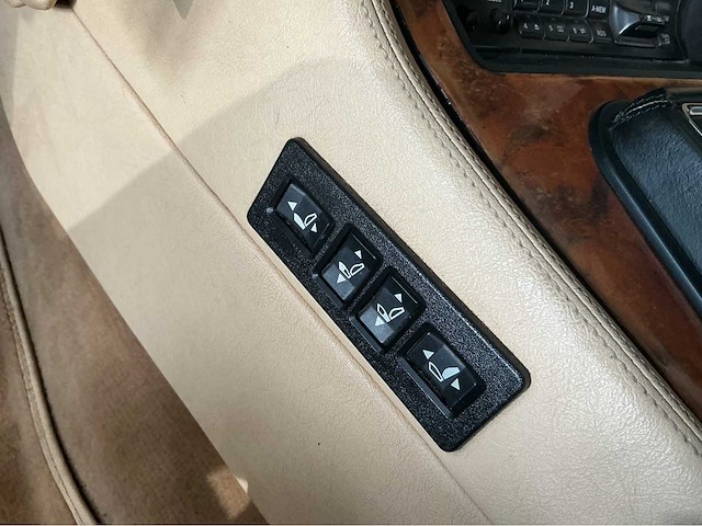 Jaguar xj40 sovereign | 4.0 | 1989 | youngtimer | 226 pk | marge auto - afbeelding 19 van  35