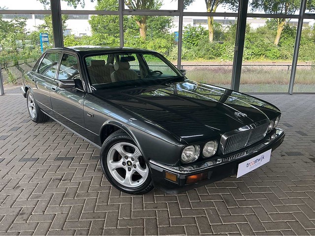 Jaguar xj40 sovereign | 4.0 | 1989 | youngtimer | 226 pk | marge auto - afbeelding 23 van  35