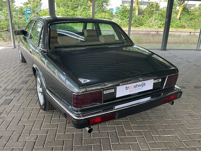 Jaguar xj40 sovereign | 4.0 | 1989 | youngtimer | 226 pk | marge auto - afbeelding 32 van  35