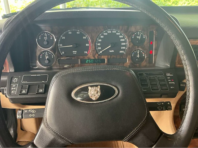 Jaguar xj40 sovereign | 4.0 | 1989 | youngtimer | 226 pk | marge auto - afbeelding 10 van  35