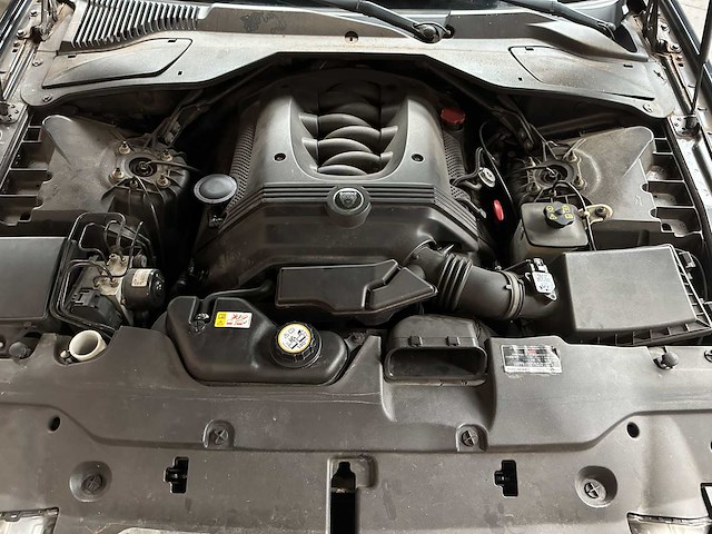 Jaguar xj8 3.5 v8 258pk 2003 youngtimer - afbeelding 44 van  44